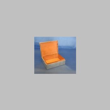 2020_12_12_11_29_25_Cigarette box Wilfred.JPG
